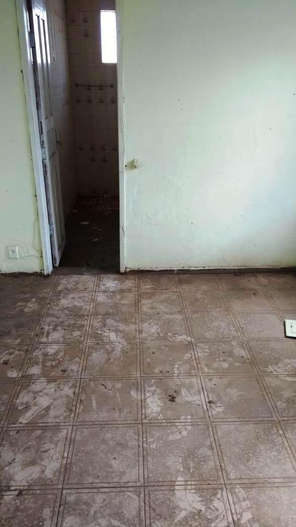 Casa, Sagrada Família, 4 Quartos, 0 Vaga, 1 Suíte