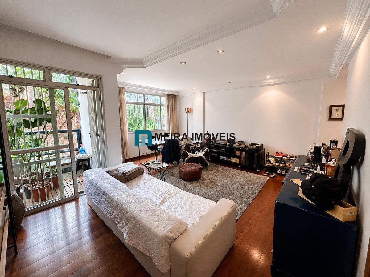Apartamento, Vila Paris, 2 Quartos, 1 Vaga