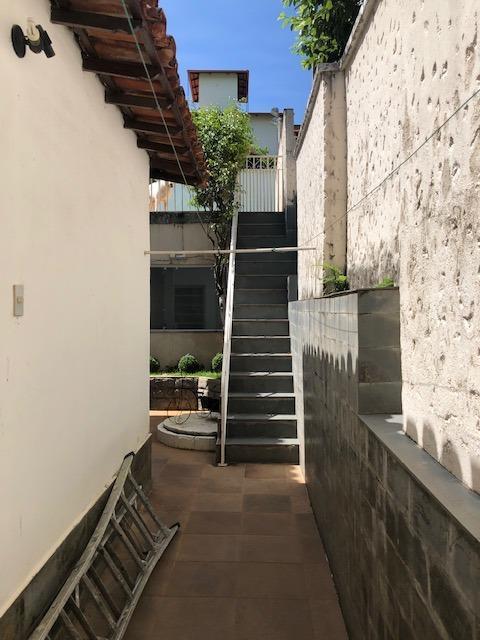 Casa, Ouro Preto, 5 Quartos, 4 Vagas, 3 Suítes