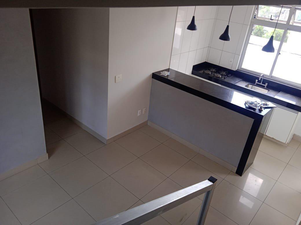 Cobertura, Cachoeirinha, 3 Quartos, 1 Vaga, 1 Suíte