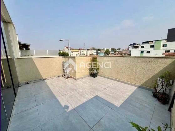 Cobertura, Arvoredo, 3 Quartos, 0 Vaga, 0 Suíte