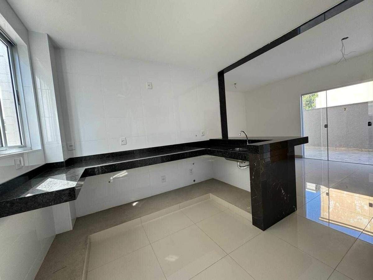 Apartamento, Vila Paris, 2 Quartos, 3 Vagas, 2 Suítes