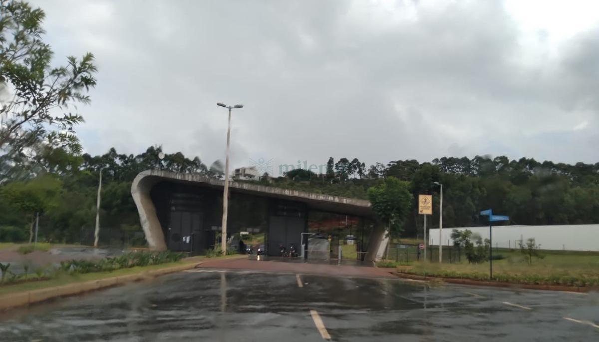 Casa, Alphaville - Lagoa dos Ingleses, 4 Quartos, 2 Vagas, 2 Suítes