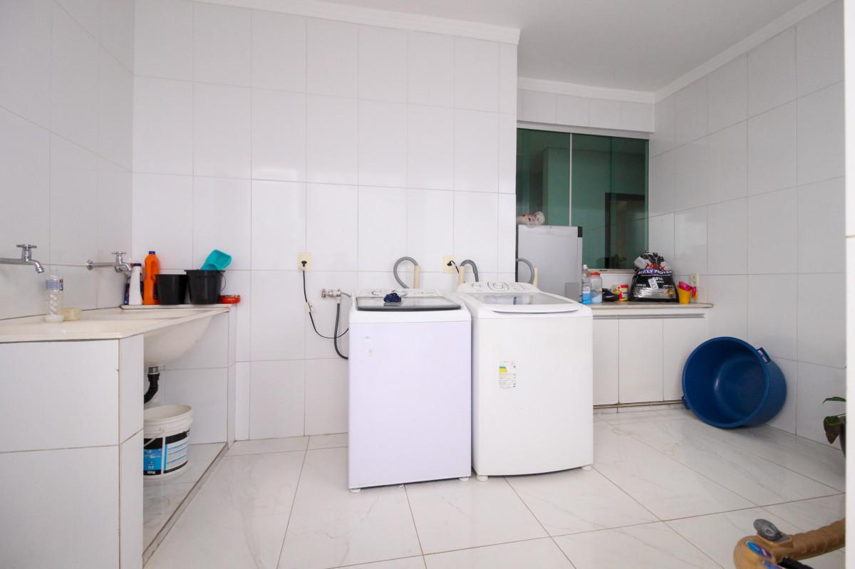 Casa, Novo Eldorado, 4 Quartos, 4 Vagas, 1 Suíte
