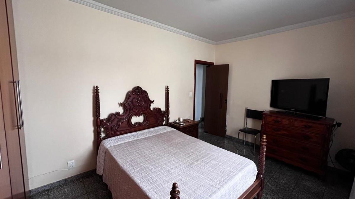 Casa, Santa Amélia, 4 Quartos, 15 Vagas, 1 Suíte