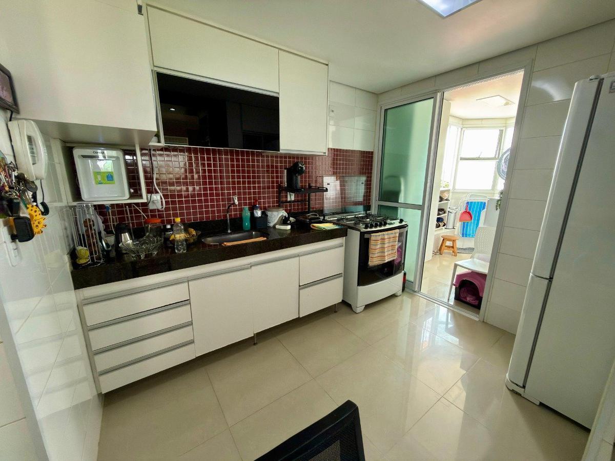 Apartamento, Itapoã, 3 Quartos, 2 Vagas, 2 Suítes