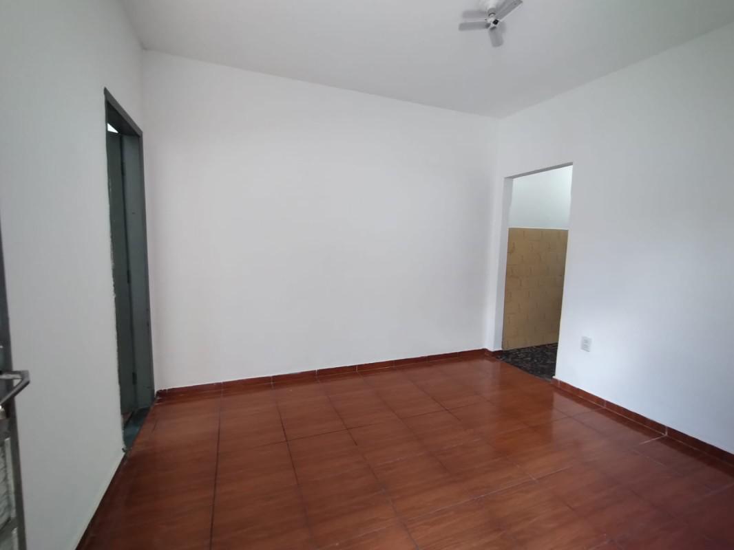 Casa Comercial, Nova Cachoeirinha, 1 Quarto, 0 Vaga