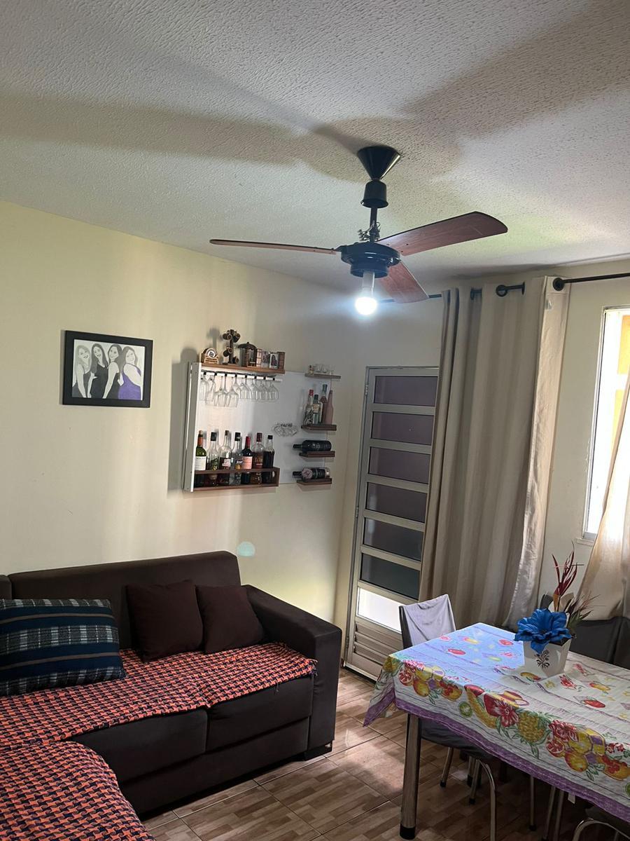 Apartamento, Jardim Vitória, 2 Quartos, 0 Vaga