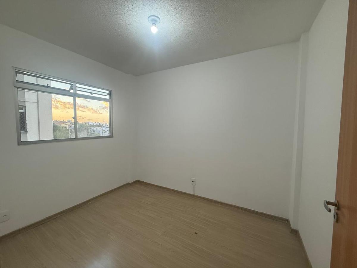 Apartamento, Santa Cruz, 2 Quartos, 1 Vaga