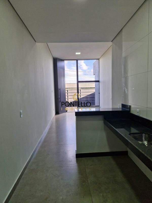 Casa, Jardim Arizona, 3 Quartos, 2 Vagas, 1 Suíte