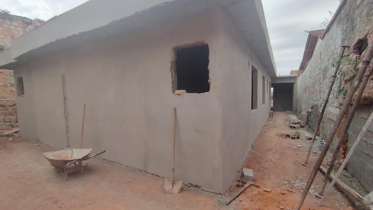 Casa, Santa Amélia, 3 Quartos, 6 Vagas, 1 Suíte