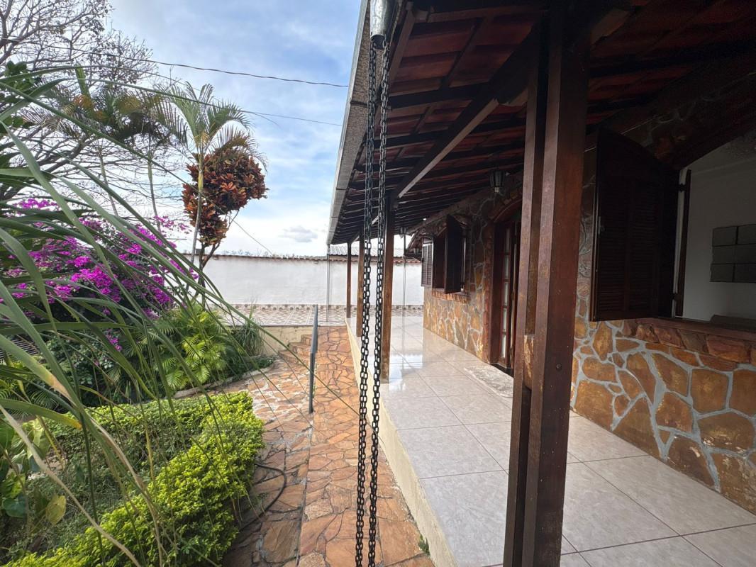 Casa, Barreiro, 3 Quartos, 1 Vaga, 1 Suíte