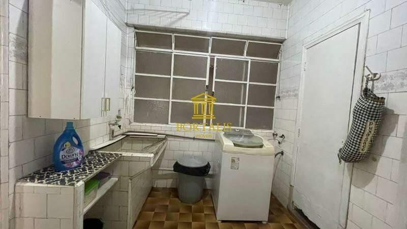 Apartamento, Centro, 4 Quartos, 0 Vaga, 1 Suíte