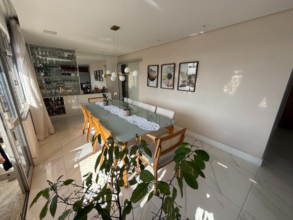 Apartamento, São José, 4 Quartos, 2 Vagas, 1 Suíte