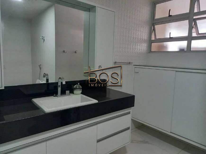 Apartamento, Funcionários, 4 Quartos, 2 Vagas, 1 Suíte