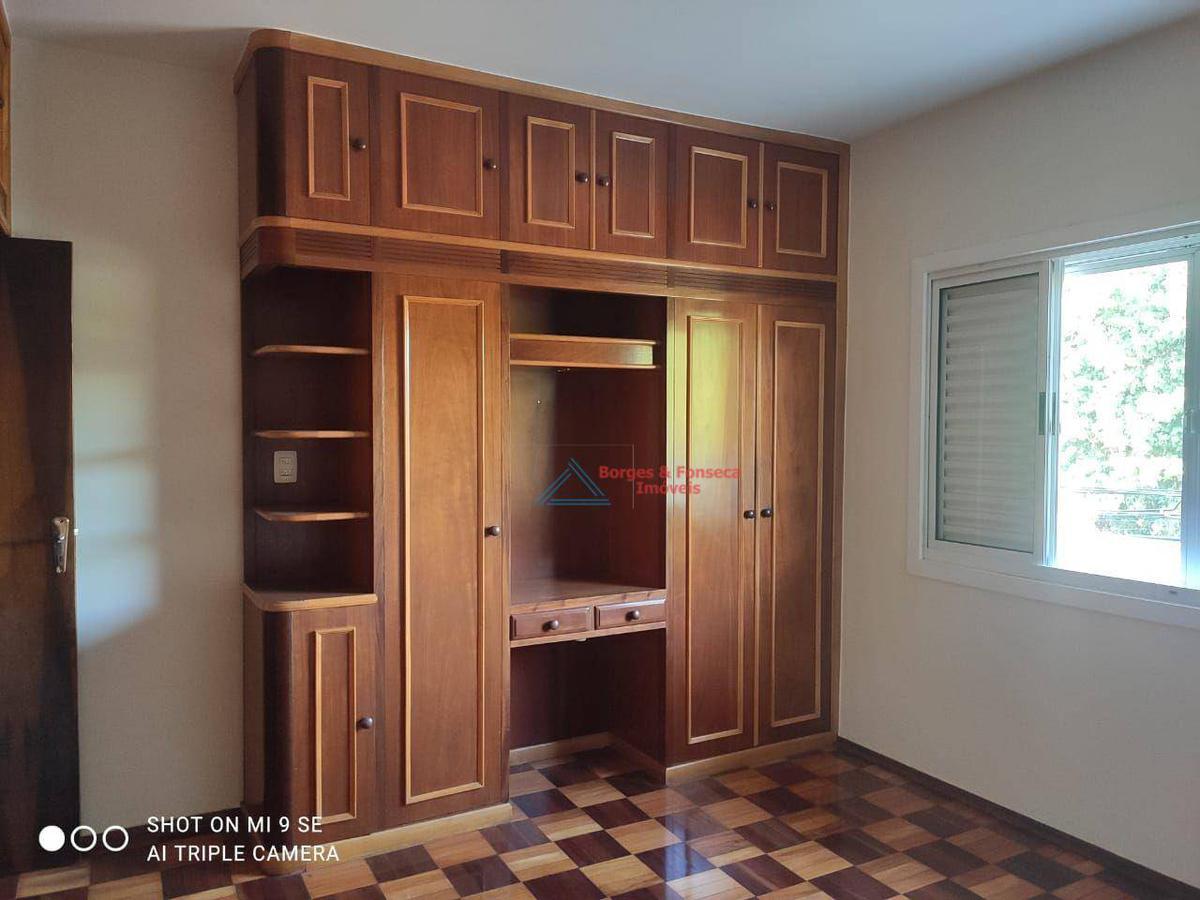 Casa, Centro, 5 Quartos, 0 Vaga