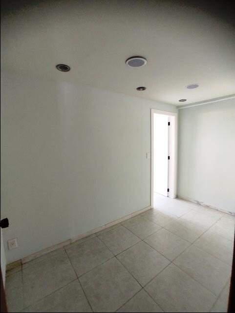 Sala, Barro Preto, 0 Quarto, 0 Vaga