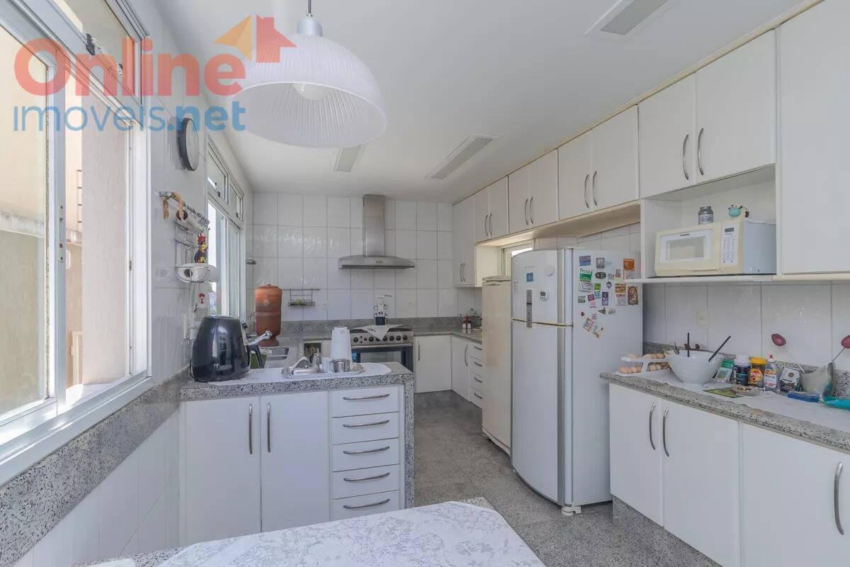 Casa, Santa Lúcia, 4 Quartos, 0 Vaga, 2 Suítes