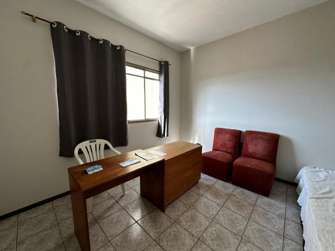 Apartamento, Centro, 5 Quartos, 0 Vaga, 1 Suíte