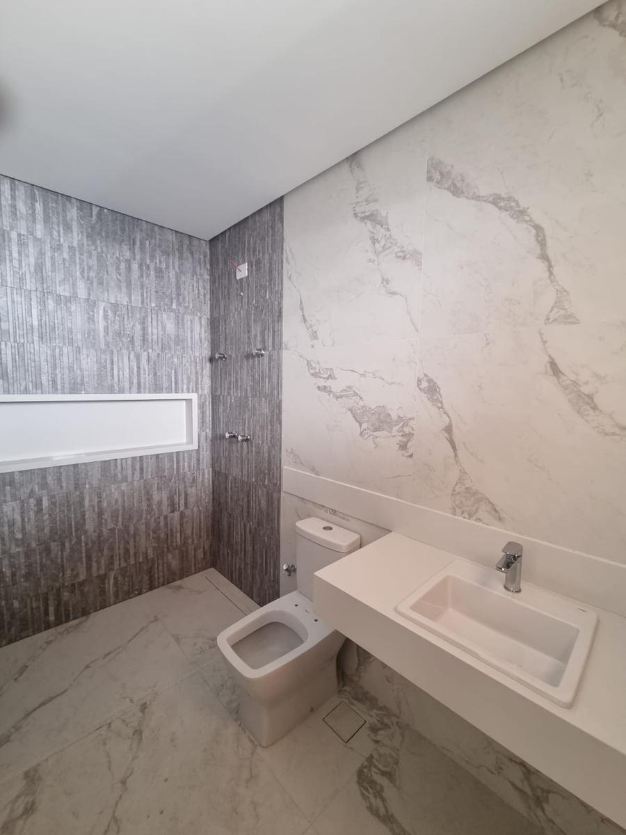 Casa, Jaraguá, 4 Quartos, 4 Vagas, 1 Suíte