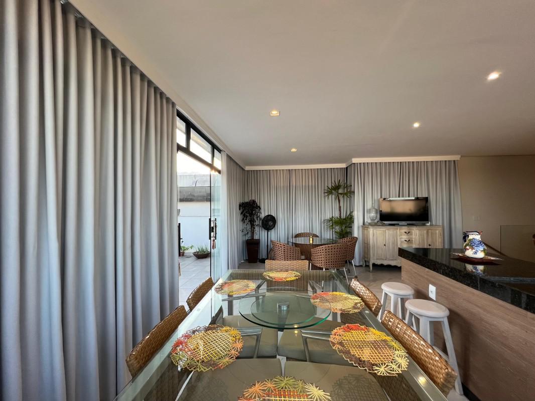 Cobertura, Itapoã, 4 Quartos, 8 Vagas, 2 Suítes