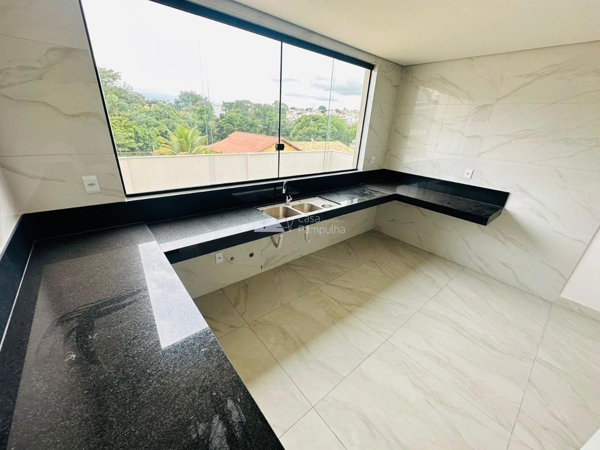 Casa, Santa Branca, 3 Quartos, 2 Vagas, 1 Suíte