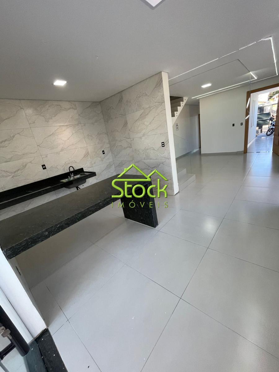 Casa, Jardim Imperial, 3 Quartos, 2 Vagas, 1 Suíte
