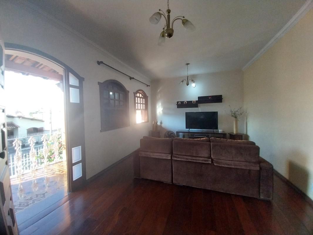 Casa, Renascença, 3 Quartos, 4 Vagas, 1 Suíte