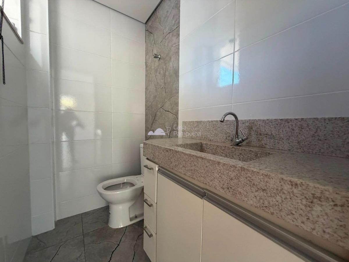 Casa, Candelária, 3 Quartos, 2 Vagas, 1 Suíte
