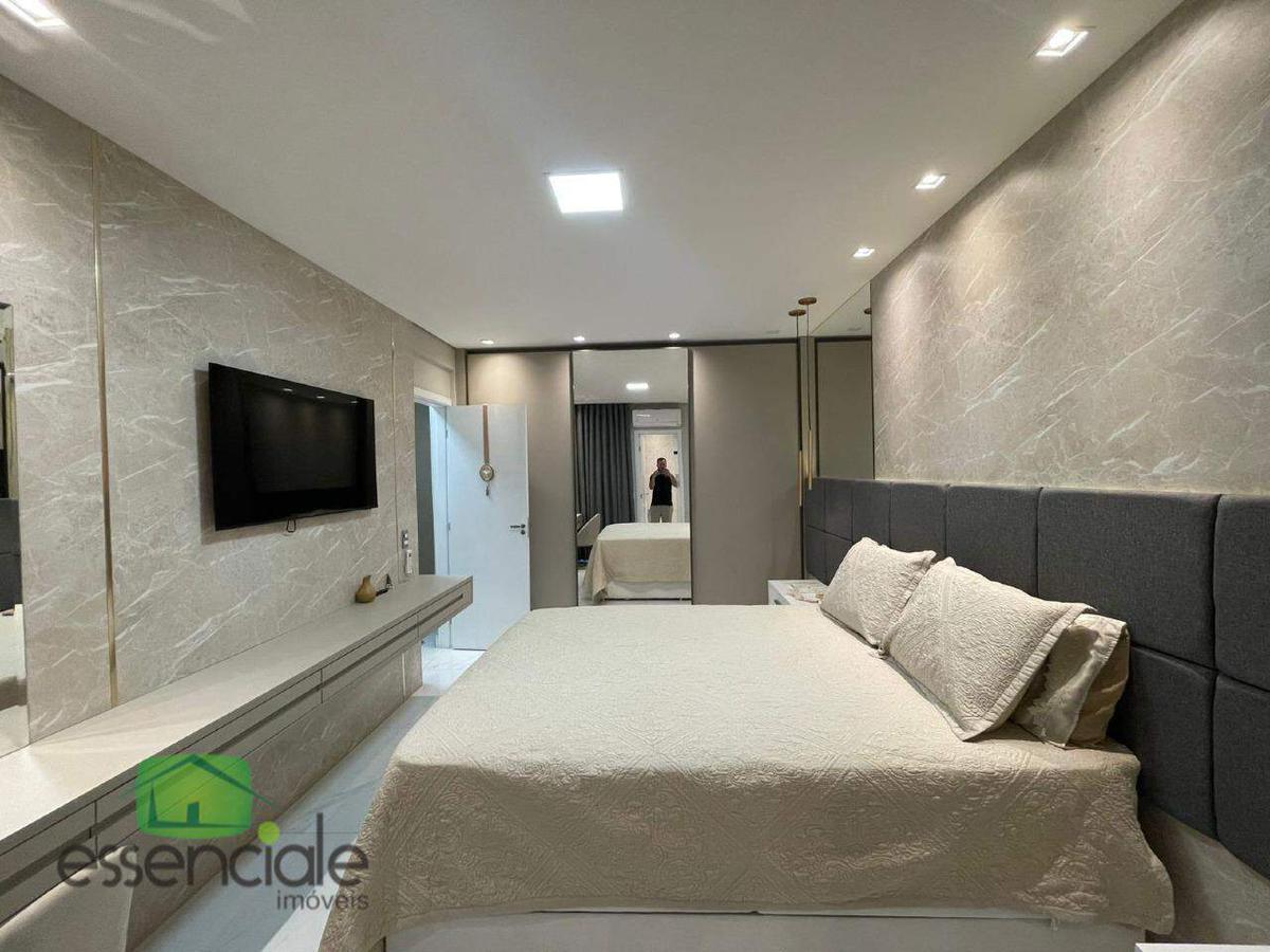 Apartamento, Centro, 3 Quartos, 4 Vagas, 1 Suíte