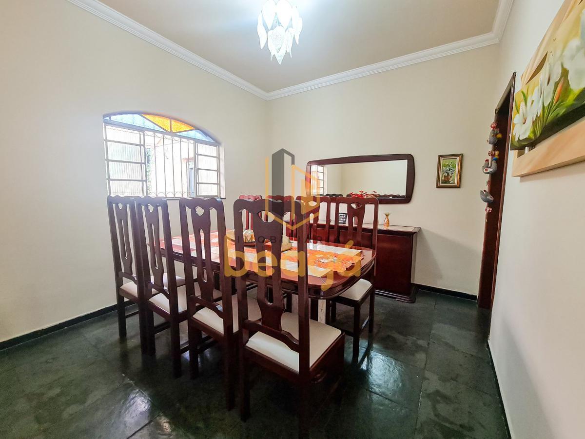 Casa, Santa Amélia, 5 Quartos, 5 Vagas, 2 Suítes