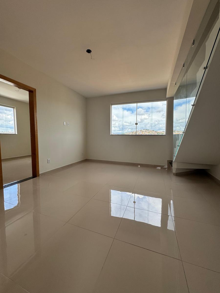 Cobertura, Coqueiros, 2 Quartos, 1 Vaga, 1 Suíte