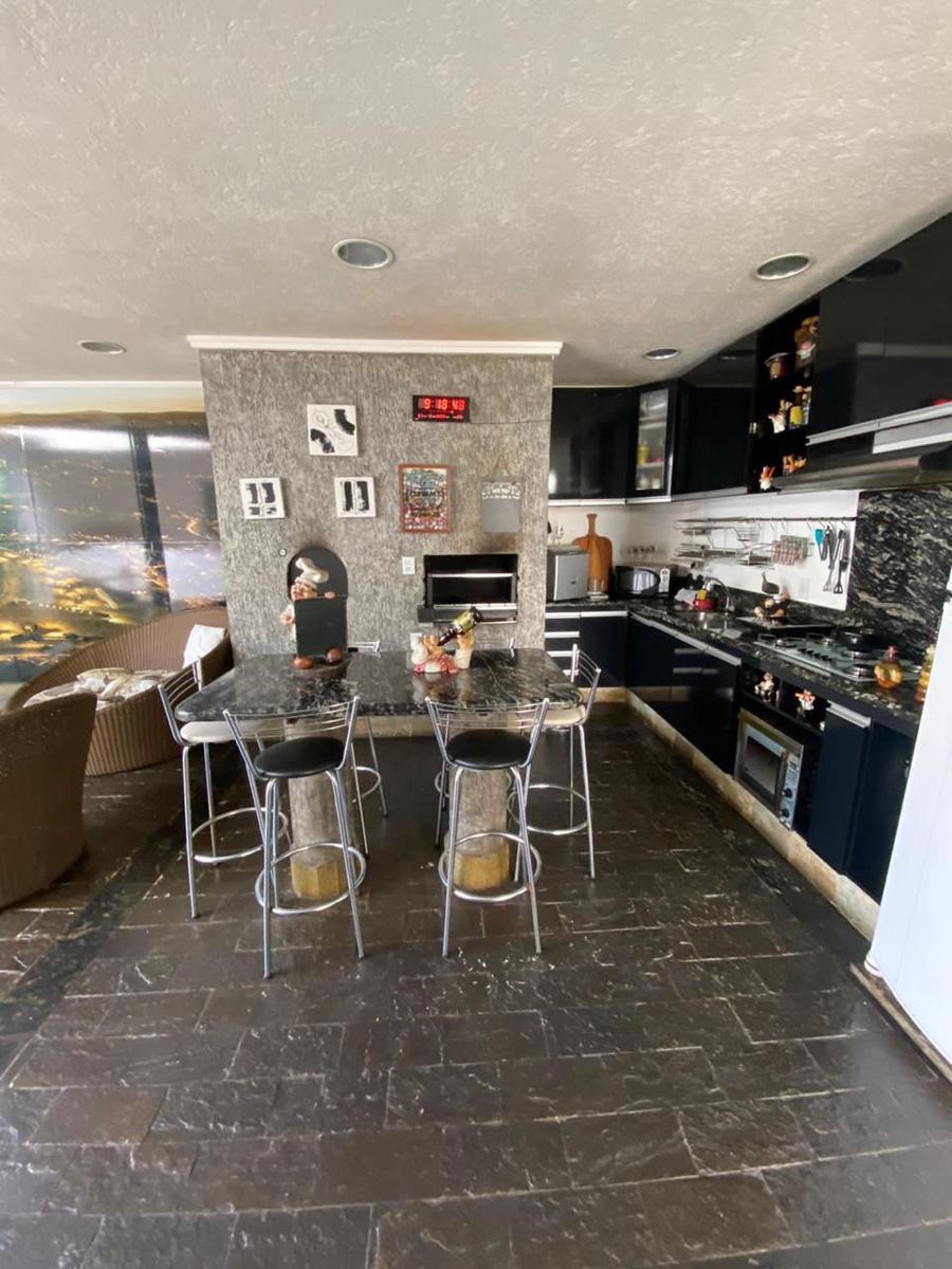 Casa, Europa, 4 Quartos, 4 Vagas, 3 Suítes