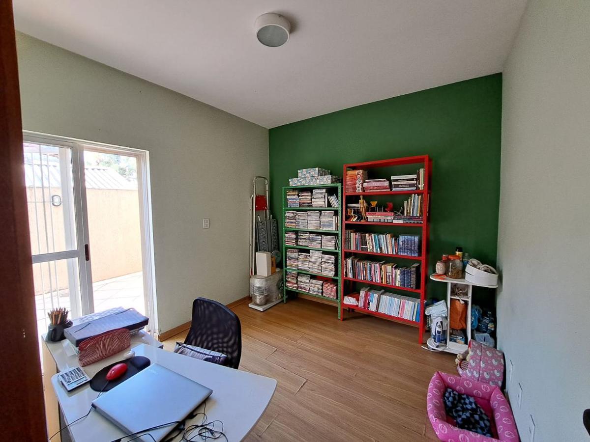 Casa, Santa Cruz, 3 Quartos, 3 Vagas, 1 Suíte