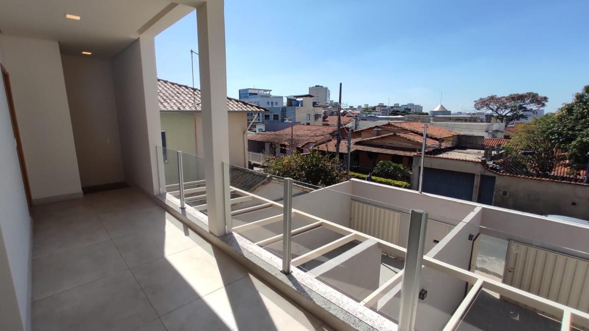 Casa, Santa Rosa, 3 Quartos, 4 Vagas, 1 Suíte