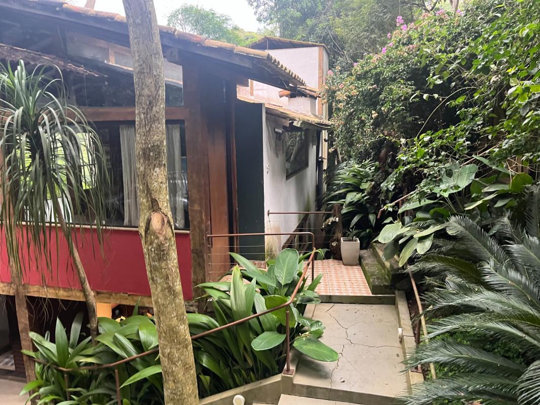 Casa, São Sebastião das Águas Claras, 5 Quartos, 6 Vagas, 4 Suítes