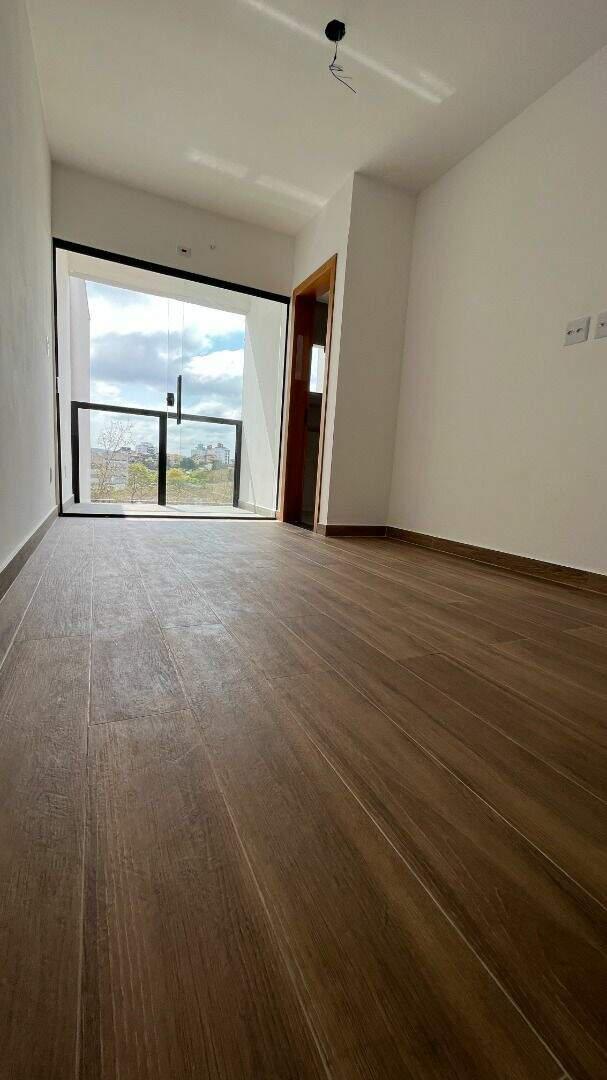 Casa, Novo Centro, 3 Quartos, 2 Vagas, 1 Suíte