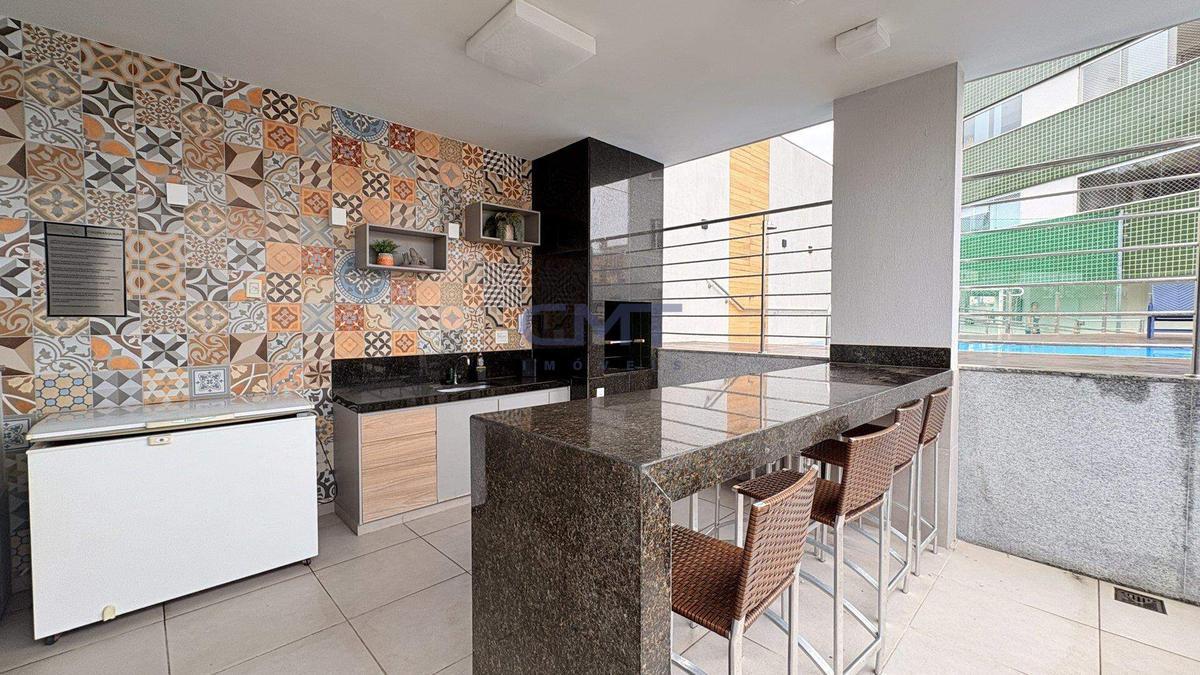 Apartamento, Sagrada Família, 3 Quartos, 2 Vagas, 1 Suíte