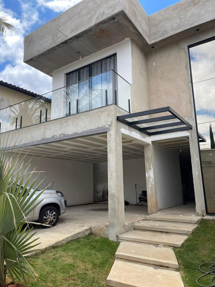 Casa, Trevo, 5 Quartos, 4 Vagas, 2 Suítes