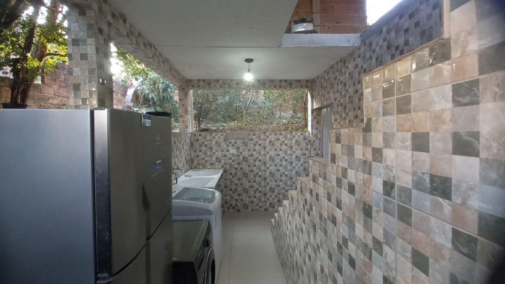 Casa, Nações Unidas, 3 Quartos, 0 Vaga, 2 Suítes