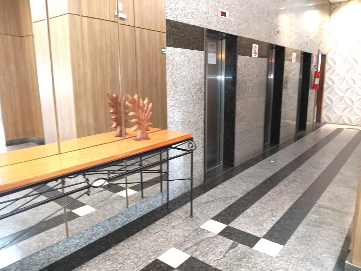 Sala, Santa Efigênia