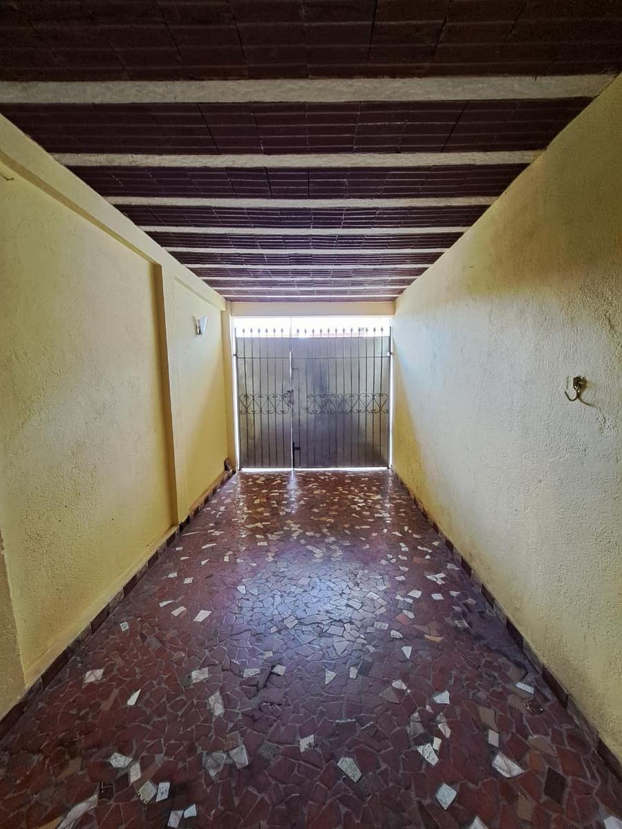 Casa, Centro, 2 Quartos, 0 Vaga