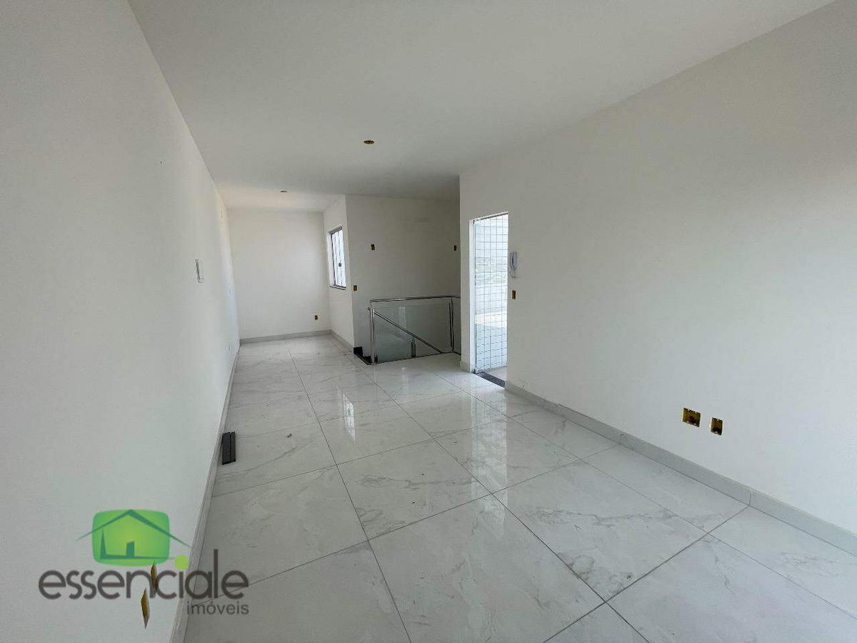 Cobertura, Santa Cruz Industrial, 3 Quartos, 2 Vagas, 1 Suíte