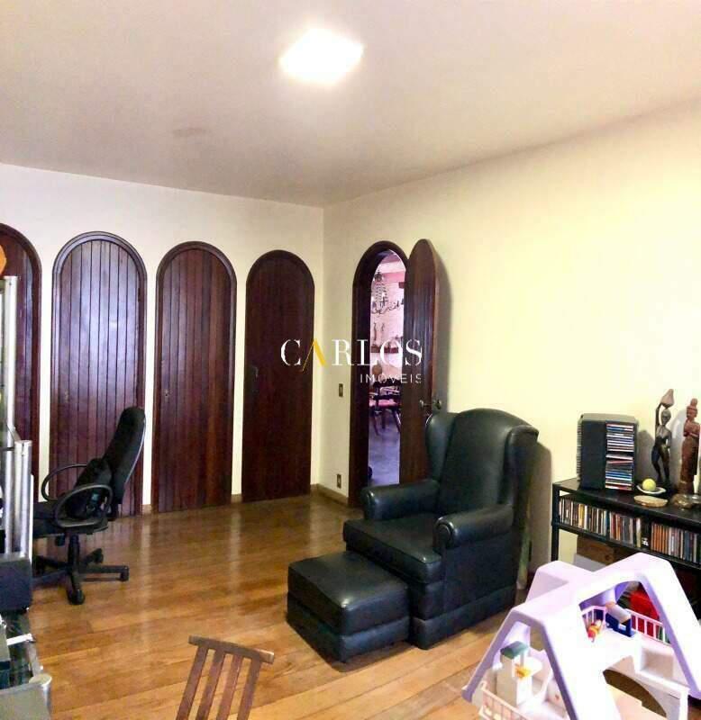 Casa Comercial, Santa Lúcia, 4 Quartos, 3 Vagas, 2 Suítes