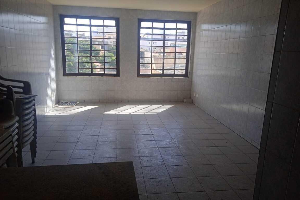 Casa, Renascença, 8 Quartos, 2 Vagas