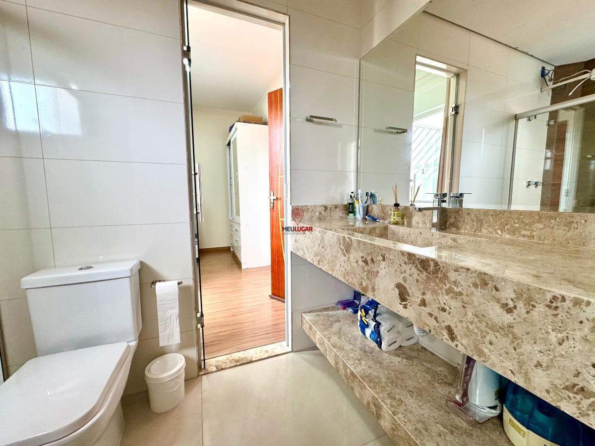 Casa, Araguaia, 3 Quartos, 1 Vaga, 2 Suítes
