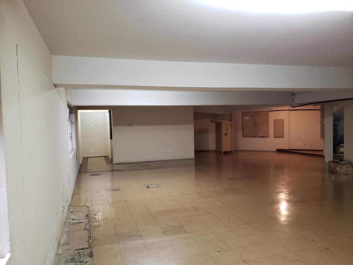Prédio, Centro, 0 Quarto, 0 Vaga