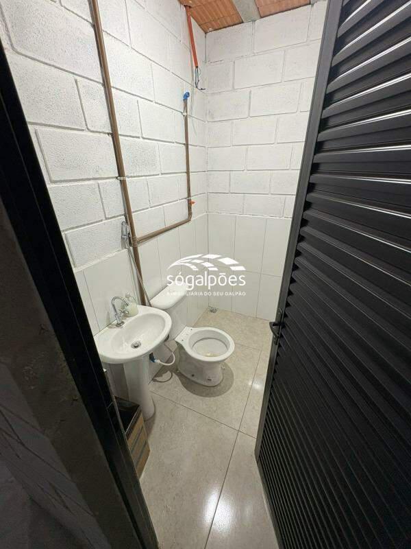 Galpão, Vale das Orquídeas, 8 Vagas