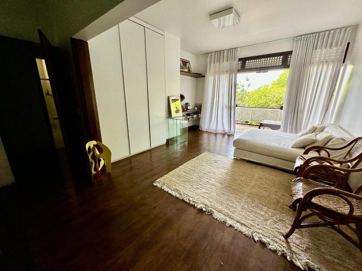 Casa, São Luiz (pampulha), 7 Quartos, 8 Vagas, 3 Suítes