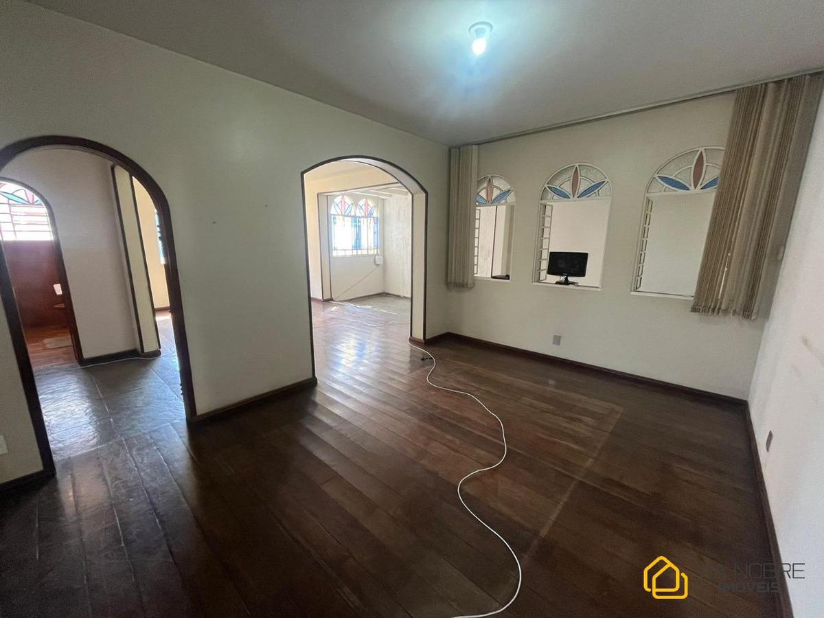 Casa, Mangabeiras, 4 Quartos, 4 Vagas, 1 Suíte